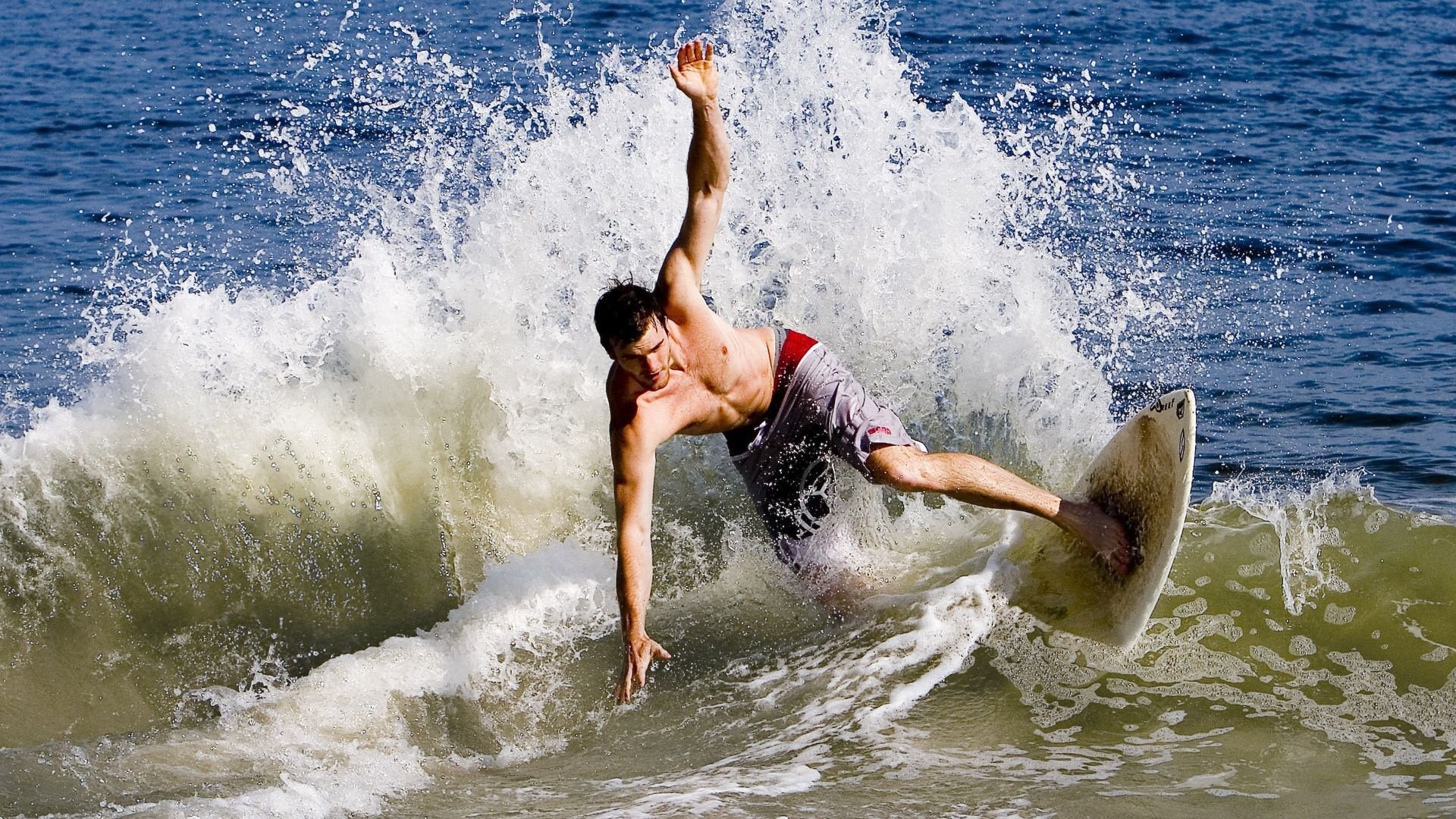 开云官网-《电子竞技运动员的科学训练：让比赛更专业》，电子竞技的训练内容